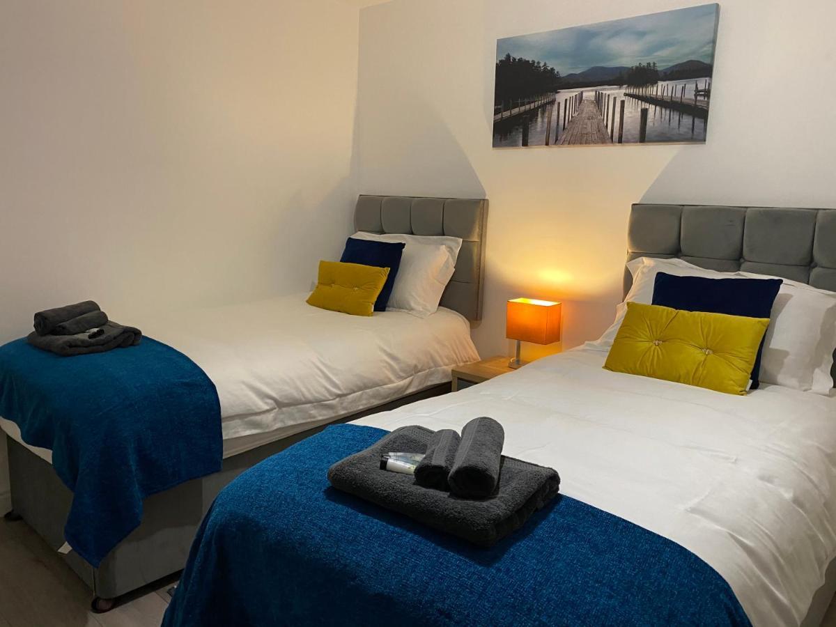 Marie'S Serviced Apartments- 2 Bedroom City Stay Bedford Bagian luar foto